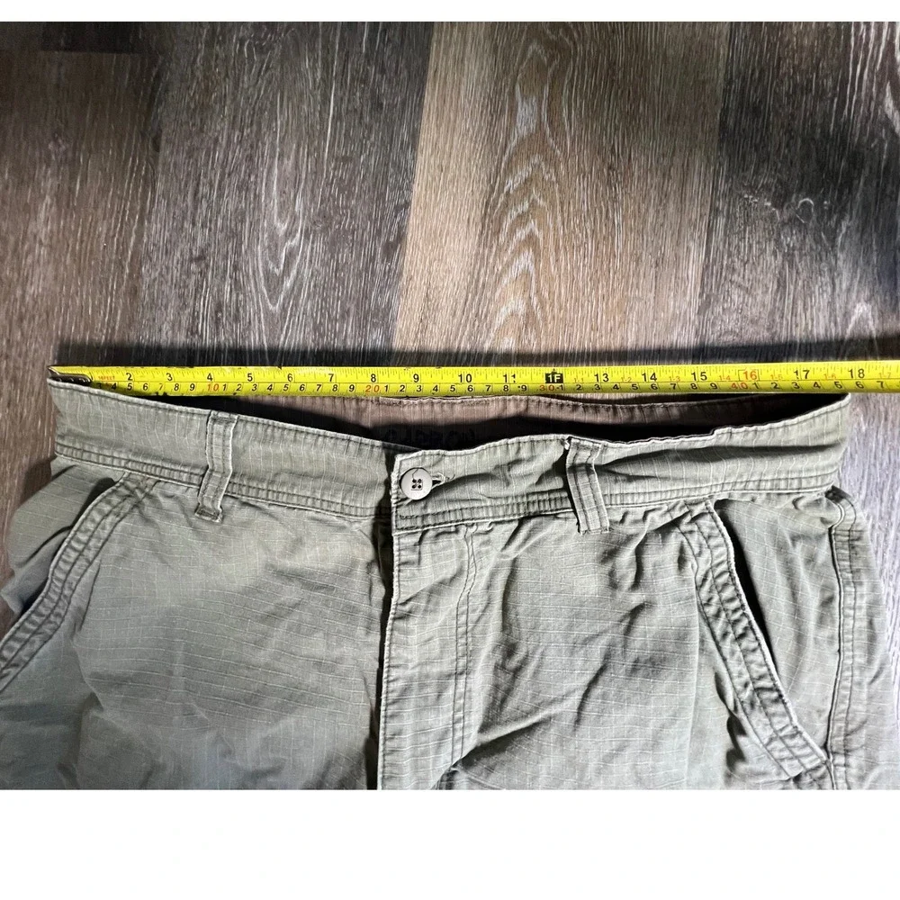 Carbon Cargo Shorts Mens 36 Green Ripstop Cotton Multi Pocket Utility Outdoor